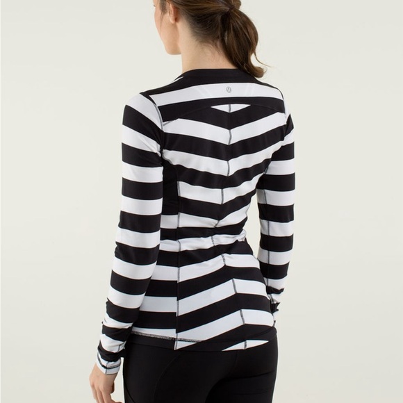 Lululemon Striped Base Runner Long Sleeve - Picture 2 of 13